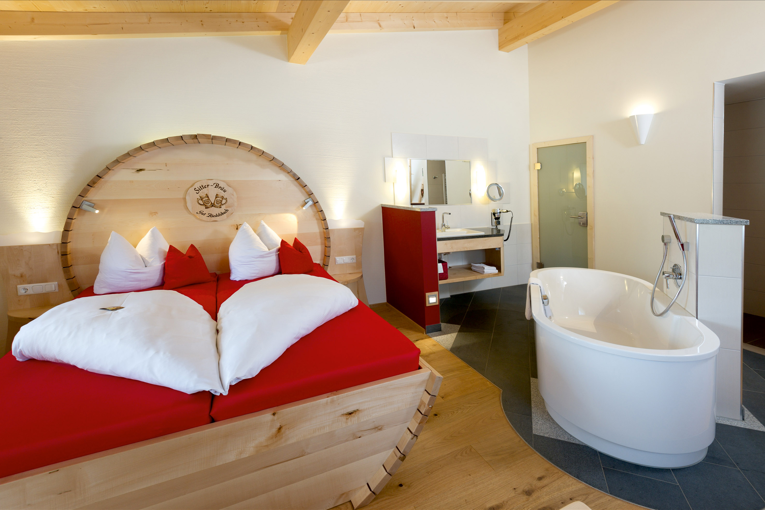 1. Bier- und Wohlfühlhotel Gut Riedelsbach Zimmerkategorien Bierkuschelzimmer