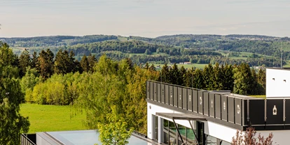 Wellnessurlaub - Day SPA - Knotzberg (Neukirchen am Walde, Natternbach) - Garten & Waldpool - 1. Bier- und Wohlfühlhotel Gut Riedelsbach