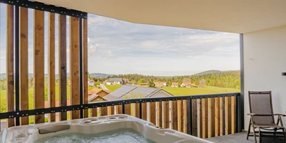 Wellnessurlaub - Day SPA - Knotzberg (Neukirchen am Walde, Natternbach) - Pool von der Bierhimmel Suite  - 1. Bier- und Wohlfühlhotel Gut Riedelsbach