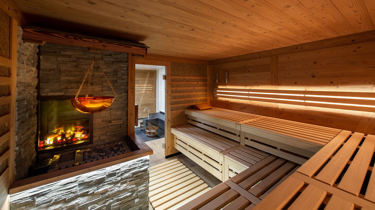 Golfhotel Les Hauts de Gstaad & SPA Saunen und Bäder im Detail Heu-Sauna