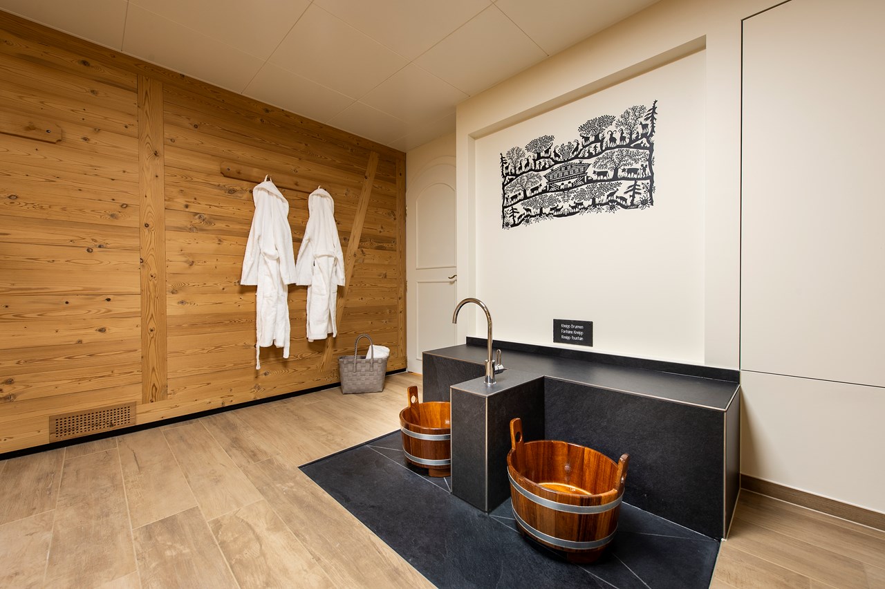 Golfhotel Les Hauts de Gstaad & SPA Saunen und Bäder im Detail Kneippzone