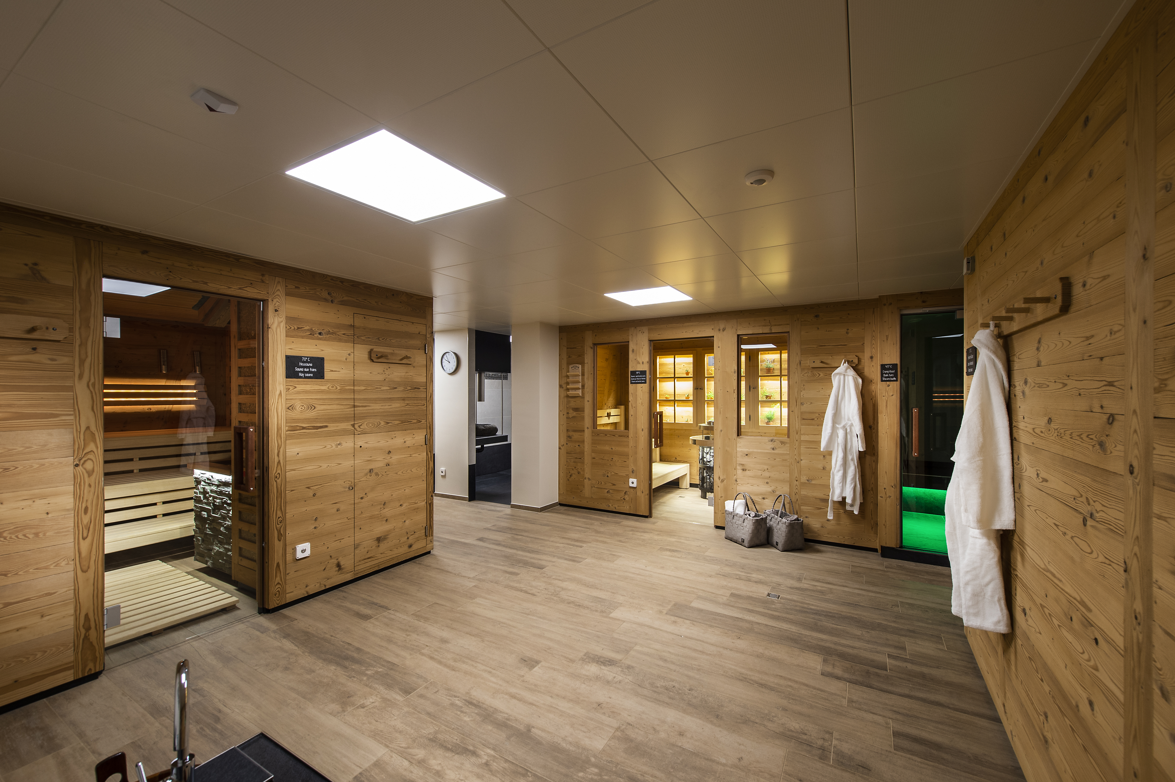 Wellnesshotel: Saunalandschaft - Golfhotel Les Hauts de Gstaad & SPA