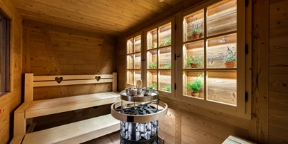 Wellnessurlaub - Preisniveau: gehoben - Boltigen - Kräuter- und Blumen-Sauna - Golfhotel Les Hauts de Gstaad & SPA