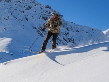 Tschuggen Grand Hotel Ausflugsziele Snow trifft Surf: Snurfen in den Bergen Arosas