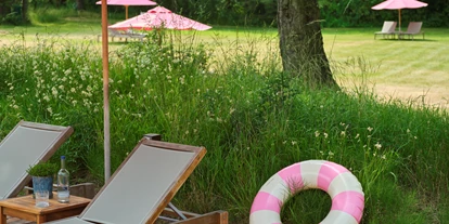 Wellnessurlaub - Hotel-Schwerpunkt: Wellness & Natur - Simonsberg (Kreis Nordfriesland) - Außenpool - Aalernhüs hotel & spa
