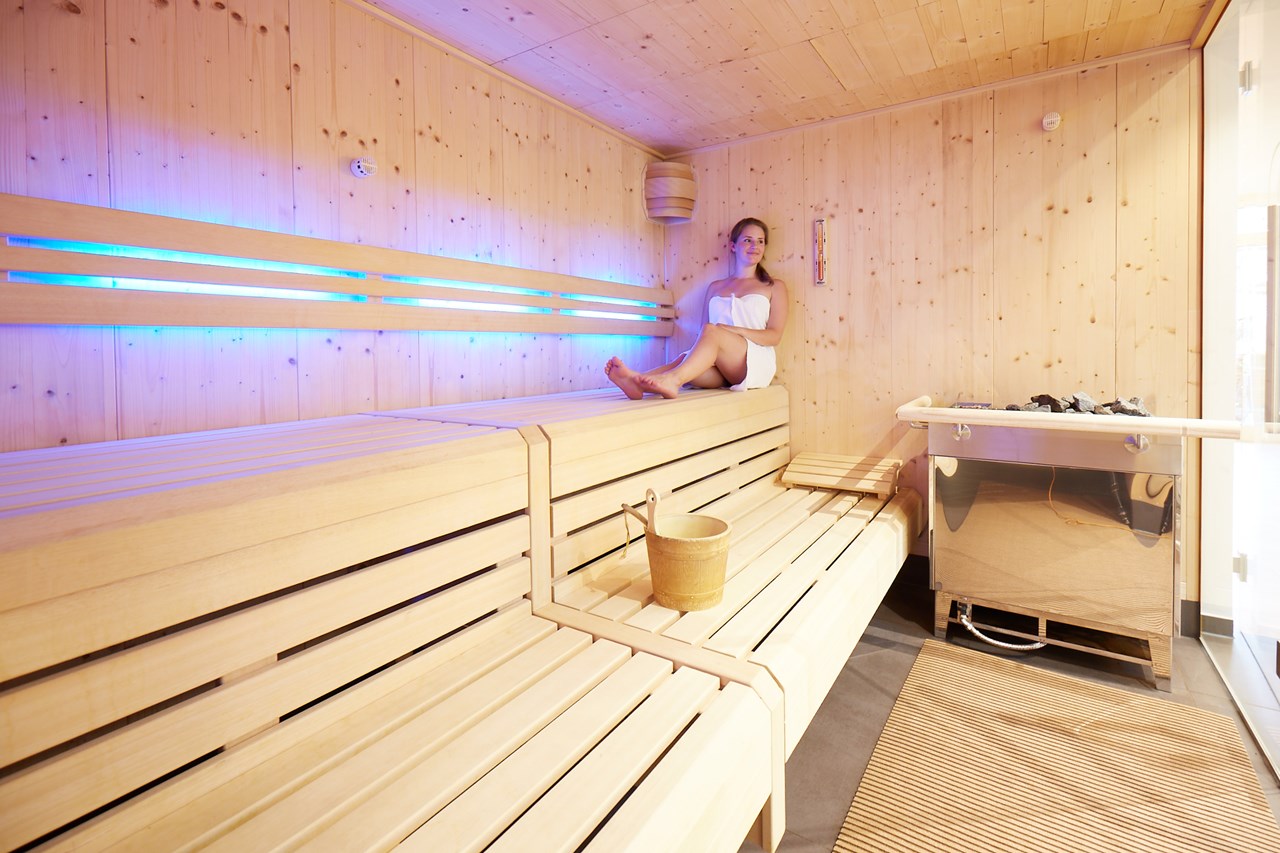 Wander & Wellnesshotel Nägele Saunen und Bäder im Detail Bio-Kräutersauna