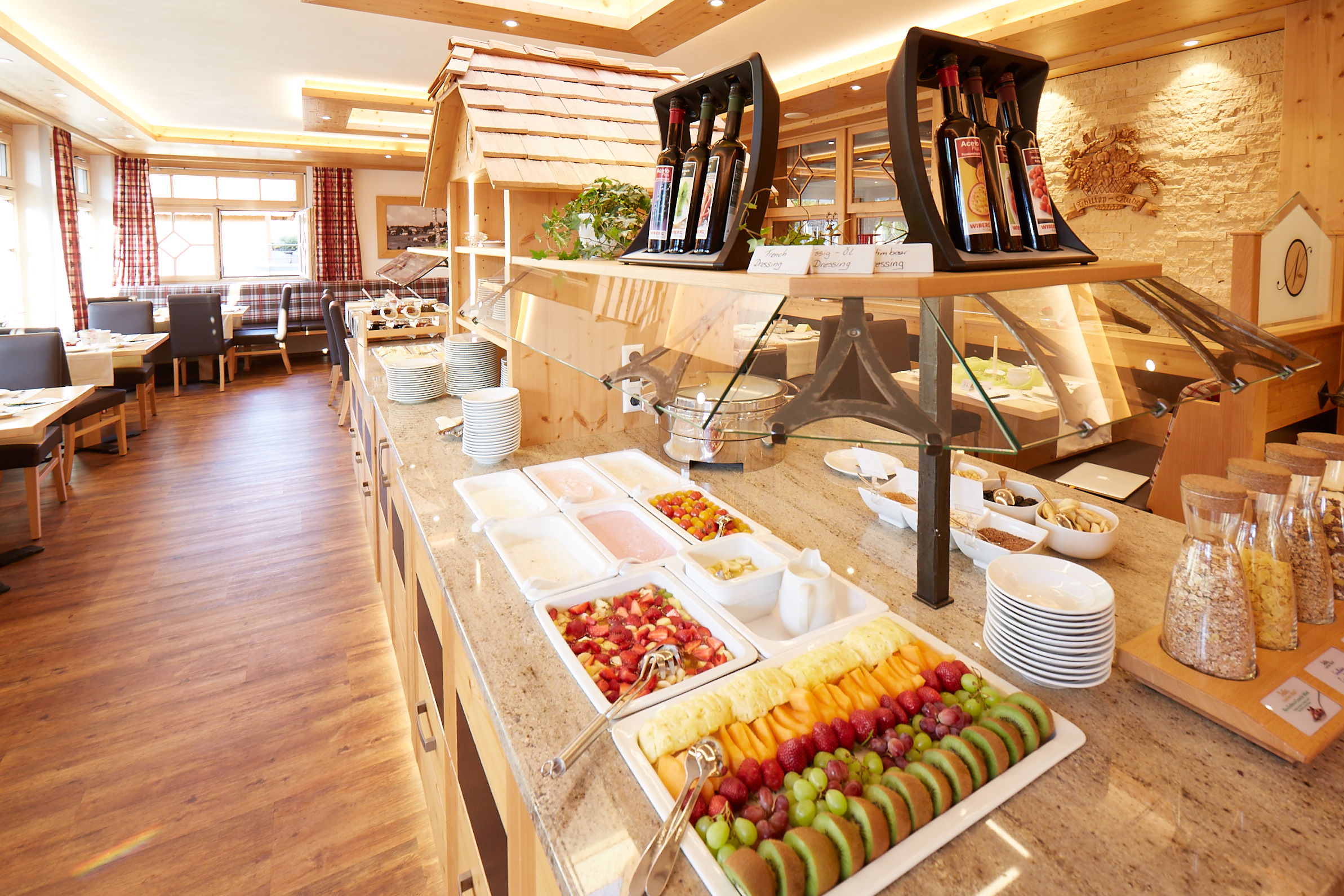 Wellnesshotel: Frühstücksbuffet - Wander & Wellnesshotel Nägele