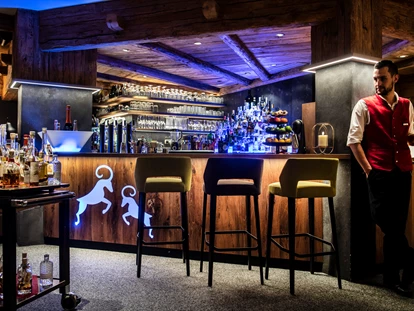 Wellnessurlaub - Dorf Tirol - Bar  - ABINEA Dolomiti Romantic SPA Hotel