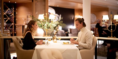 Wellnessurlaub - Restaurant - Stegersbach - AVITA Kulinarik – regionale Genussmomente auf höchstem Niveau: vom reichhaltigen Frühstücksbuffet über den Vital-Lunch bis zum 5-Gang-Abendmenü in stilvollem Ambiente. - Avita Resort****Superior