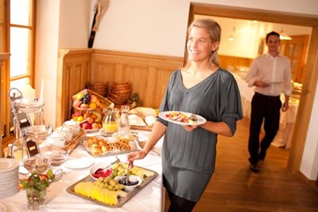 Wellnesshotel: Mit unserem reichhaltigen Frühstücksbuffet haben Sie einen perfekten Start in einen neuen Tag - Das Eisenberg