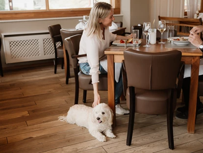 Wellnessurlaub - Restaurant - Stegersbach - Hunde auch im eigenen Restaurantbereich erlaubt  - Das Eisenberg
