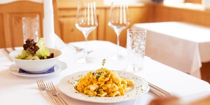 Wellnessurlaub - Restaurant - Stegersbach - Gemütliches Beisammen sein im Genussgasthof
Stüberl
Foto (c) Klemens König & beim Krutzler - beim Krutzler ****Genussgasthof & Hotel