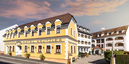 Wellnessurlaub - Restaurant - Stegersbach - Herzlich willkommen im Genussgasthof & Hotel beim Krutzler!
Wir freuen uns auf Ihren Besuch! - beim Krutzler ****Genussgasthof & Hotel