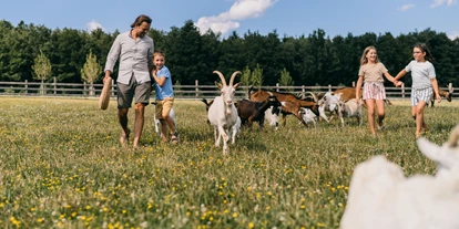 Wellnessurlaub - Restaurant - Stegersbach - weitläufiges Gartenparadies mit Tierreich - Hotel Reiters Finest Family