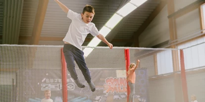 Wellnessurlaub - Restaurant - Stegersbach - Trampolinanlage im Bulls Base Camp - Hotel Reiters Finest Family