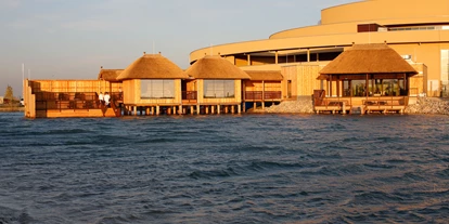 Wellnessurlaub - Umgebungsschwerpunkt: am Land - Gramatneusiedl - See Sauna Therme - Exklusivbereiche - St. Martins Therme & Lodge