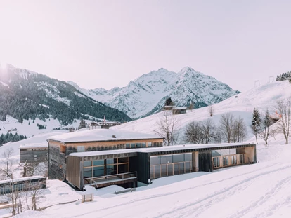 Wellnessurlaub - Babysitterservice - Naturhotel Chesa Valisa im Winter - Das Naturhotel Chesa Valisa****s