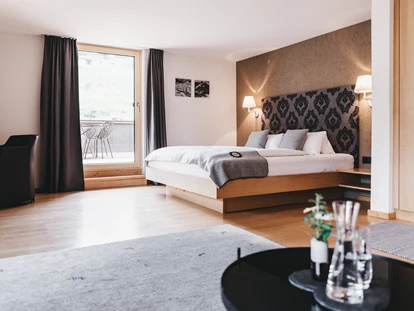 Wellnessurlaub - Babysitterservice - Familienzimmer Superior - Das Naturhotel Chesa Valisa****s