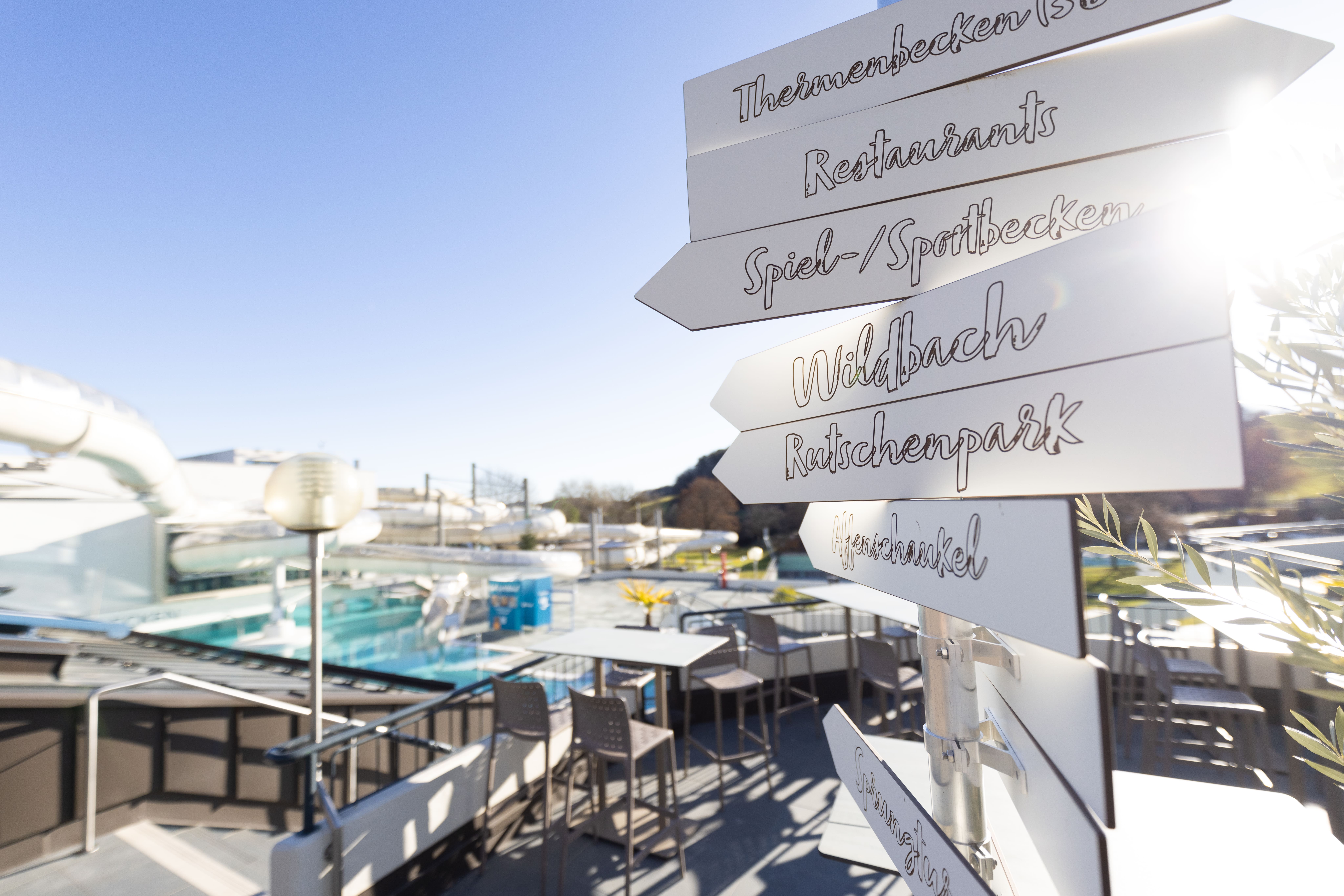 Wellnesshotel: Riesiger Freibereich im Thermenresort Loipersdorf - Thermenhotel Vier Jahreszeiten Loipersdorf