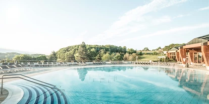 Wellnessurlaub - Restaurant - Stegersbach - Außenbereich Therme Loipersdorf - Thermenhotel Vier Jahreszeiten Loipersdorf
