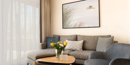 Wellnessurlaub - Umgebungsschwerpunkt: am Land - Gramatneusiedl - Bungalow B2 -  Wohnzimmer - VILA VITA Pannonia