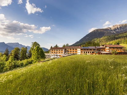 Wellnessurlaub - Day SPA - Altenmarkt im Pongau - Hotel Alpenhof Sommeransicht - Alm- & Wellnesshotel Alpenhof