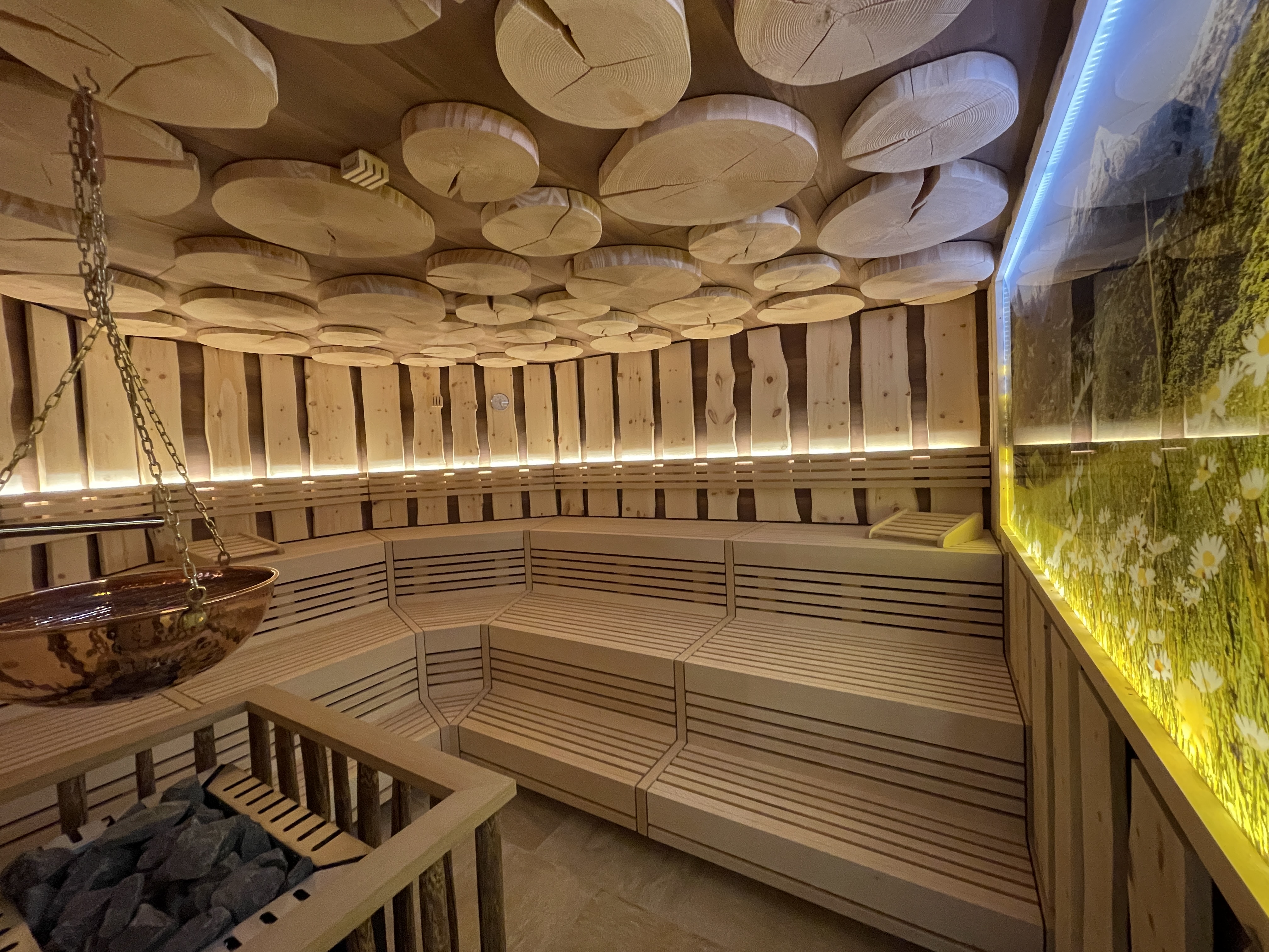 Wellnesshotel: Kräuter-Zirben-Sauna - Alm- & Wellnesshotel Alpenhof