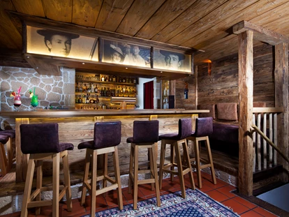 Wellnessurlaub - Day SPA - Altenmarkt im Pongau - Hotelbar - Alm- & Wellnesshotel Alpenhof