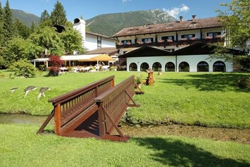 Wellnesshotel: Alpenhof Grainau mit Garten - Alpenhof Grainau