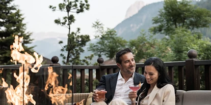 Wellnessurlaub - Dorf Tirol - Terrasse Bar - ADLER Spa Resort DOLOMITI