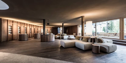 Wellnessurlaub - Dorf Tirol - Spa Rezeption - ADLER Spa Resort DOLOMITI