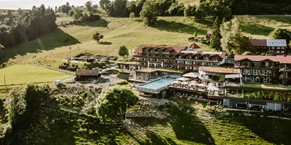 Wellnessurlaub - Biosauna - Isny im Allgäu - Außenansicht Resort - Bergkristall - Mein Resort im Allgäu