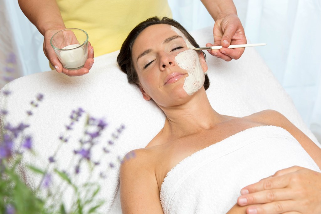 Biohotel Eggensberger**** Behandlungen im Detail Naturkosmetik-Behandlungen