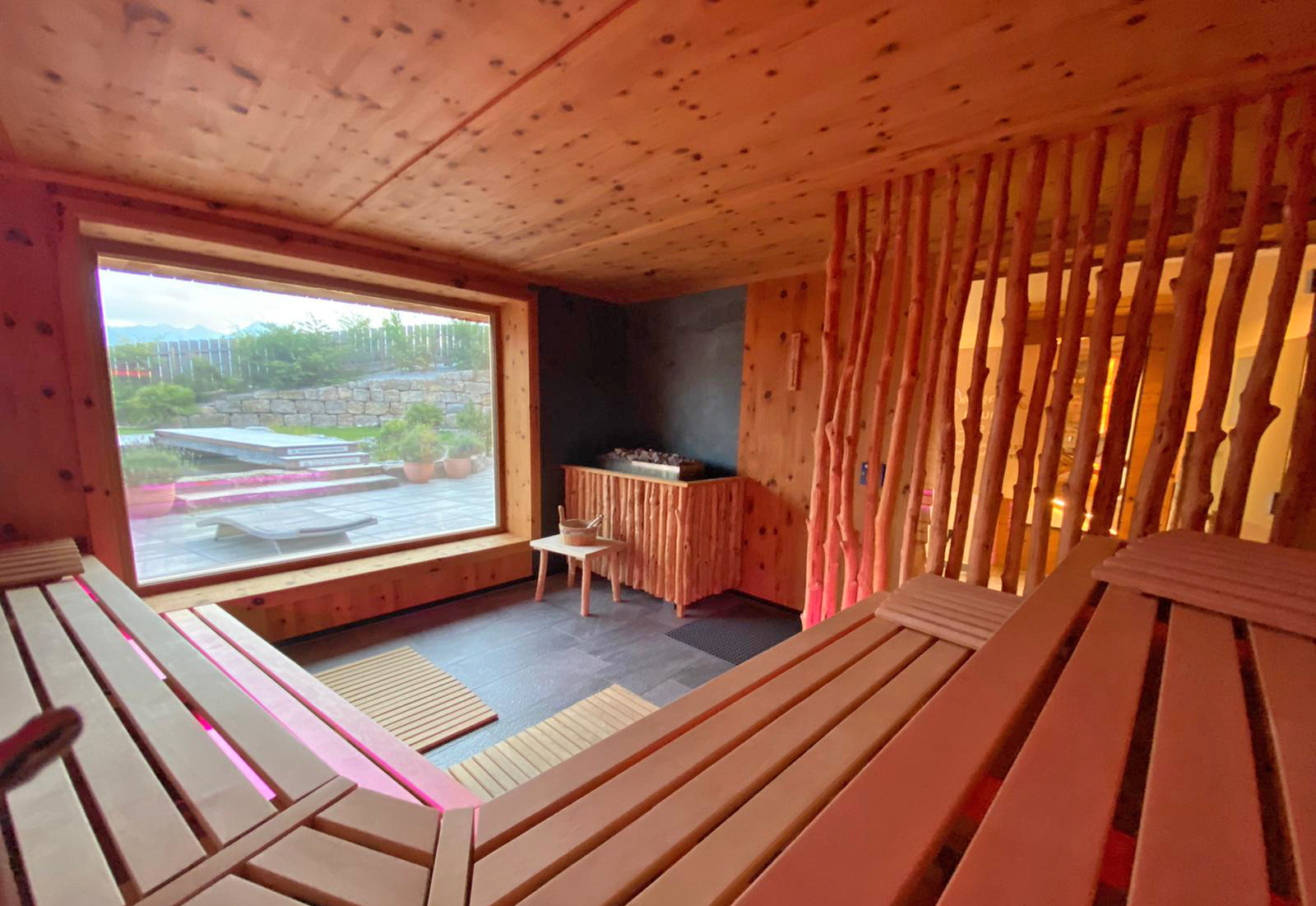 Biohotel Eggensberger**** Saunen und Bäder im Detail Zirben-Salz-Sauna