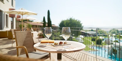 Wellnessurlaub - Toskana - ADLER Spa Resort THERMAE - Terrasse Bar - ADLER Spa Resort THERMAE