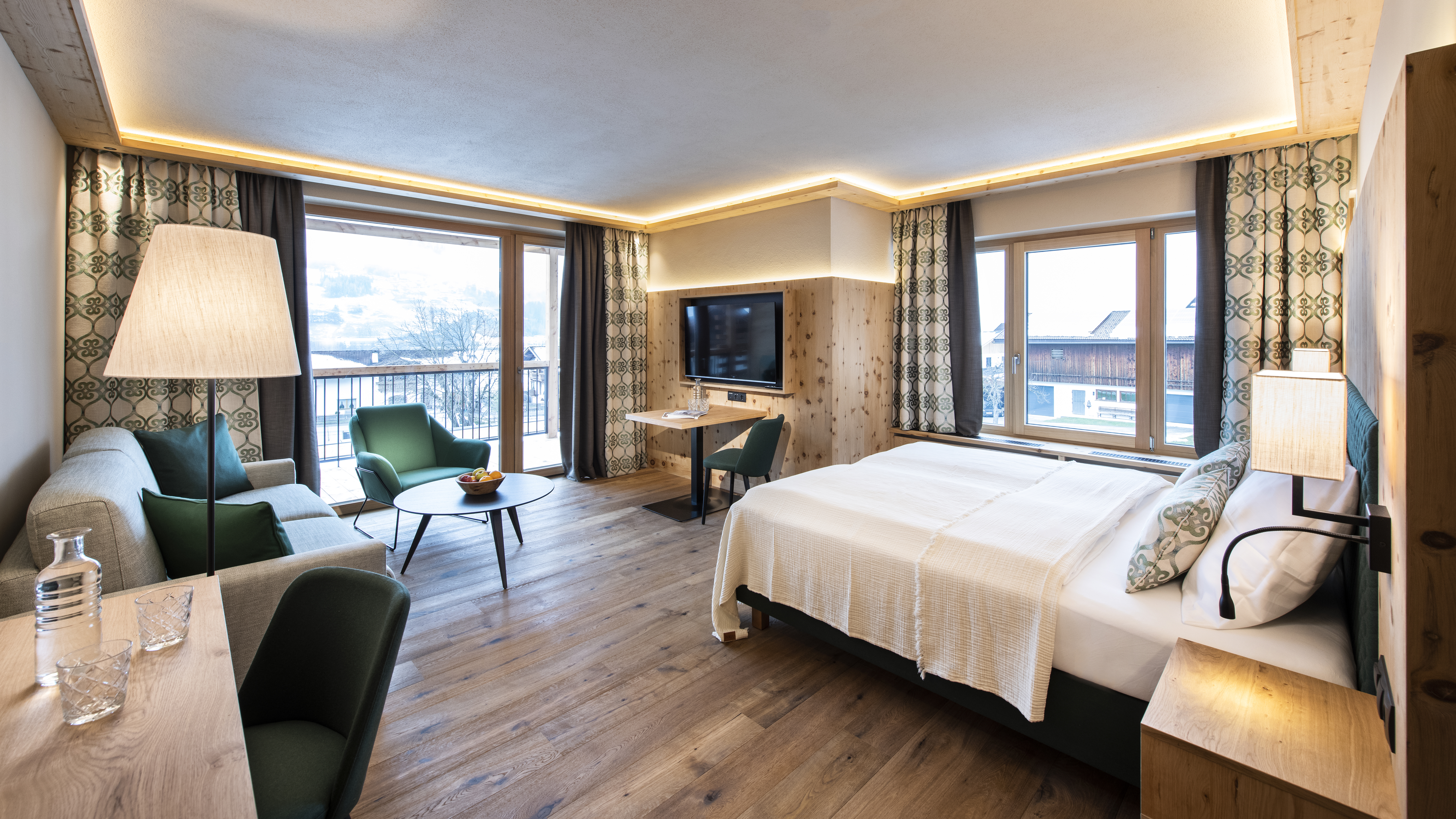 Wellnesshotel: Zirbensuiten mit duftendem Zirbenholz  - Natur Resort Rissbacher