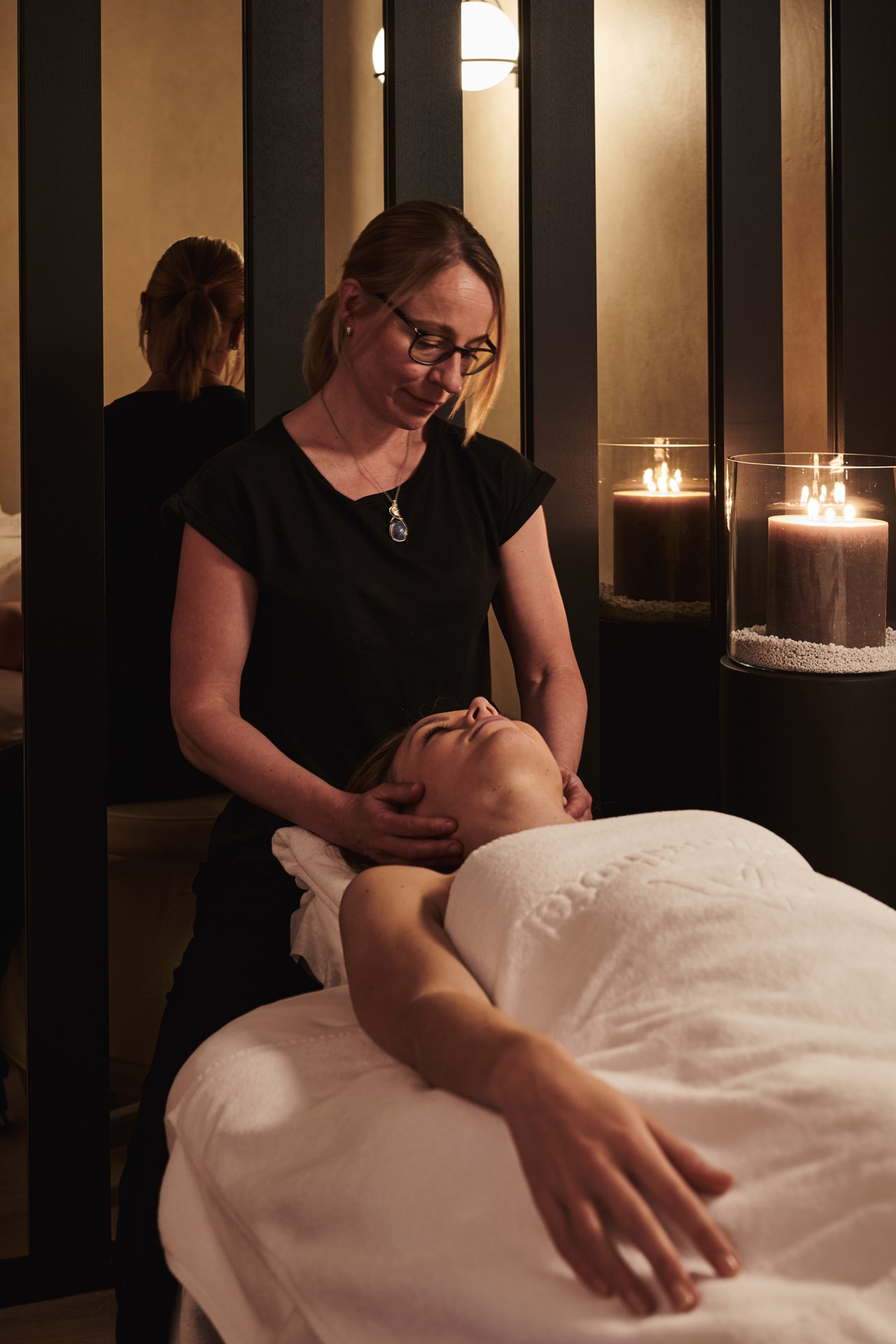 SCHLOSS Zermatt - CBD & Adaptogenic Spa Hotel Behandlungen im Detail MAKE ME GLOW