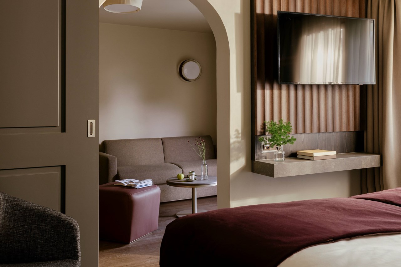 SCHLOSS Zermatt - CBD & Adaptogenic Spa Hotel Zimmerkategorien Junior Suite