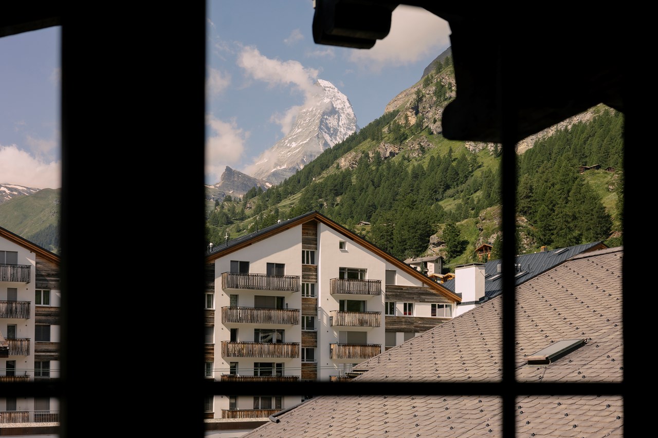 SCHLOSS Zermatt - CBD & Adaptogenic Spa Hotel Zimmerkategorien Friends & Family View Suite