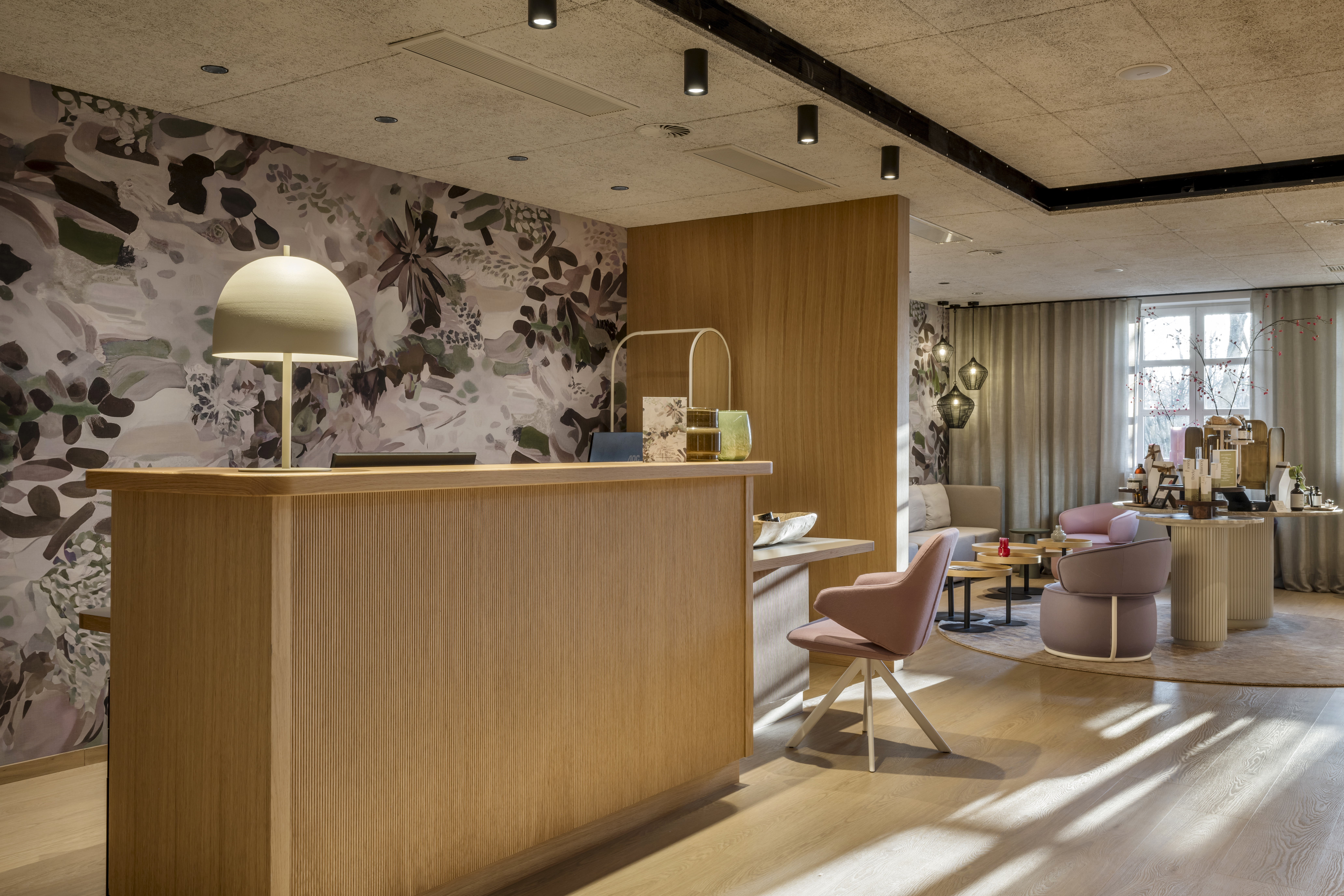 Wellnesshotel: Bachhaus Beauty & Wellness Abteilung - DAS MÜHLBACH thermal retreat & wellness resort - Hotel | Umgebung