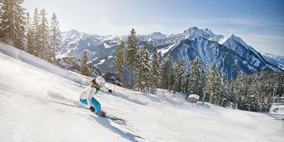 Wellnessurlaub - Faistenau - Vom Hotel AlpenSchlössl aus gehen Sie nur zwei Minuten zum Einstieg ins weitläufige Skigebiet "Snow Space Salzburg". - Hotel AlpenSchlössl