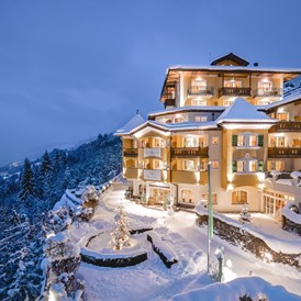 Wellnesshotel: Hotelansicht Winter - Hotel AlpenSchlössl