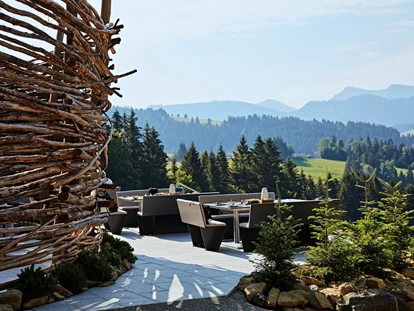 Wellnessurlaub - Fontanella - Das einzigartige Schwalbennest auf dem Hochplateau ist der Ort für Haubers Events wie das Bergfrühstück, Kultur am Berg oder Kulinarik im Schnee. - Haubers Naturresort