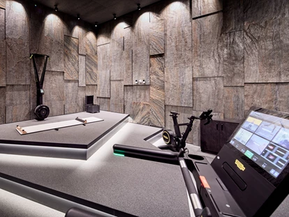 Wellnessurlaub - Private Spa - Otterbach (Sankt Florian am Inn) - Höhenkammer für Höhentraining auf bis zu 8.500 Hm - 5* Wellness- & Sporthotel Jagdhof