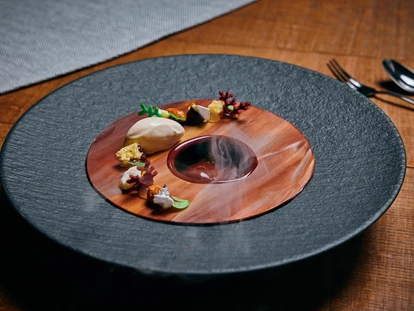 Wellnessurlaub - Private Spa - Otterbach (Sankt Florian am Inn) - Dessert: Bananensplit - 5* Wellness- & Sporthotel Jagdhof