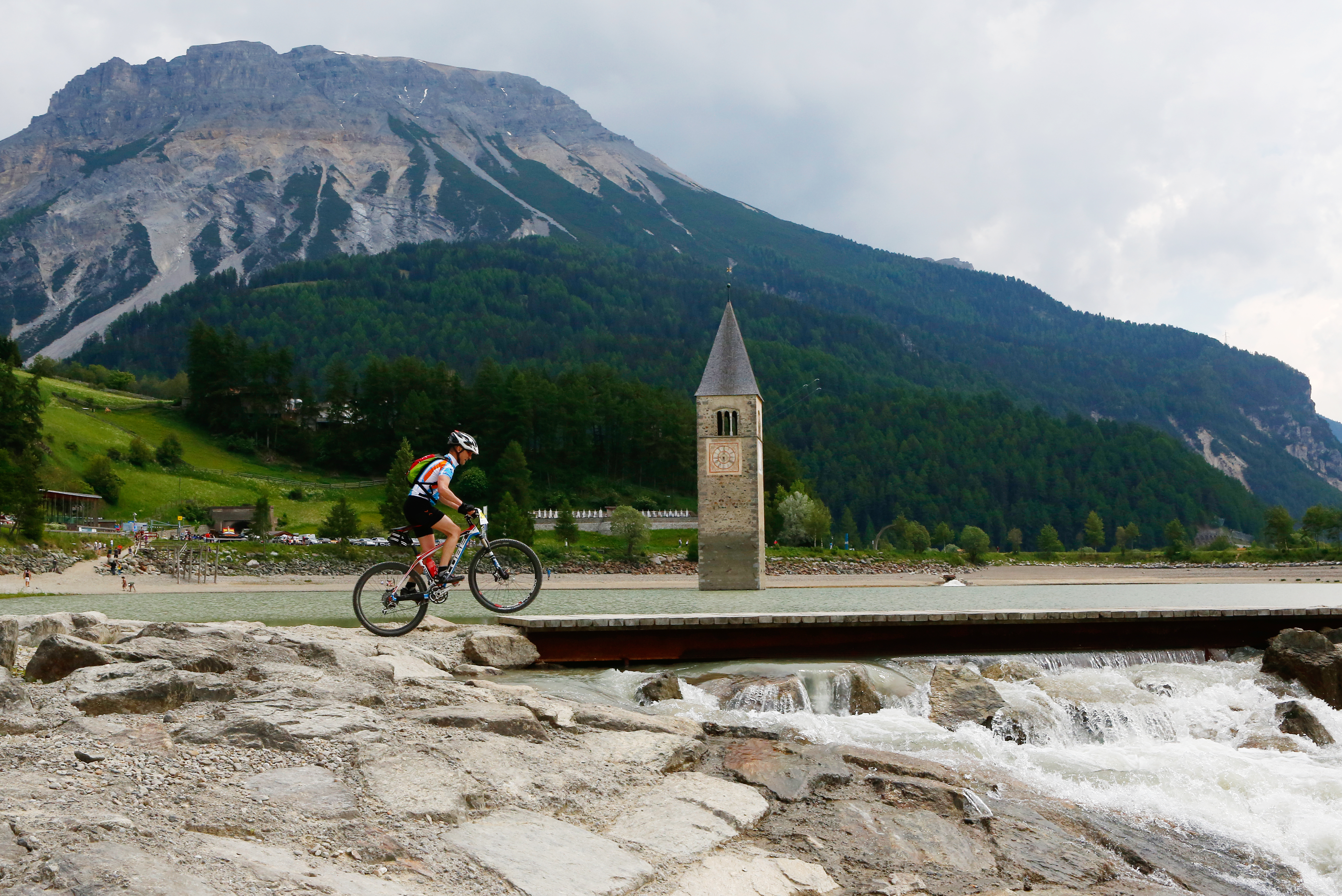 DAS GERSTL Alpine Retreat Ausflugsziele Reschensee 