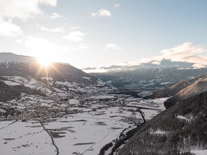 Wellnessurlaub - Pilates - Aussicht ins Tal Winter - DAS GERSTL Alpine Retreat