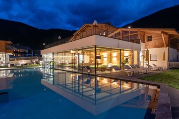 Wellnesshotel: Outdoorpool  - Alpine Nature Hotel Stoll