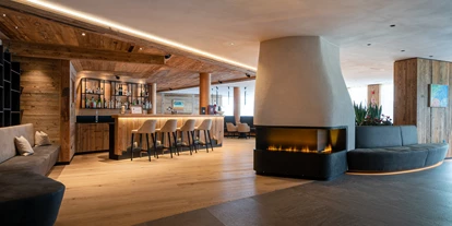 Wellnessurlaub - Corvara in Badia - Bar & Lounge - Alpine Nature Hotel Stoll