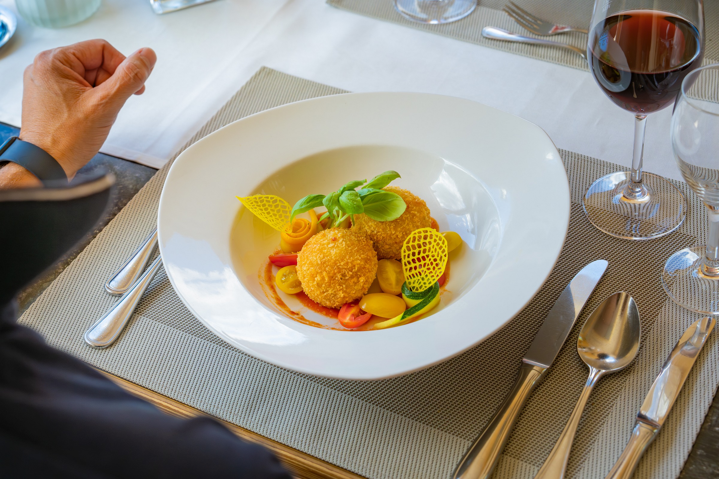 Wellnesshotel: Tellergericht im Restaurant Sommerbergblick  - Wellnesshotel Rothfuss